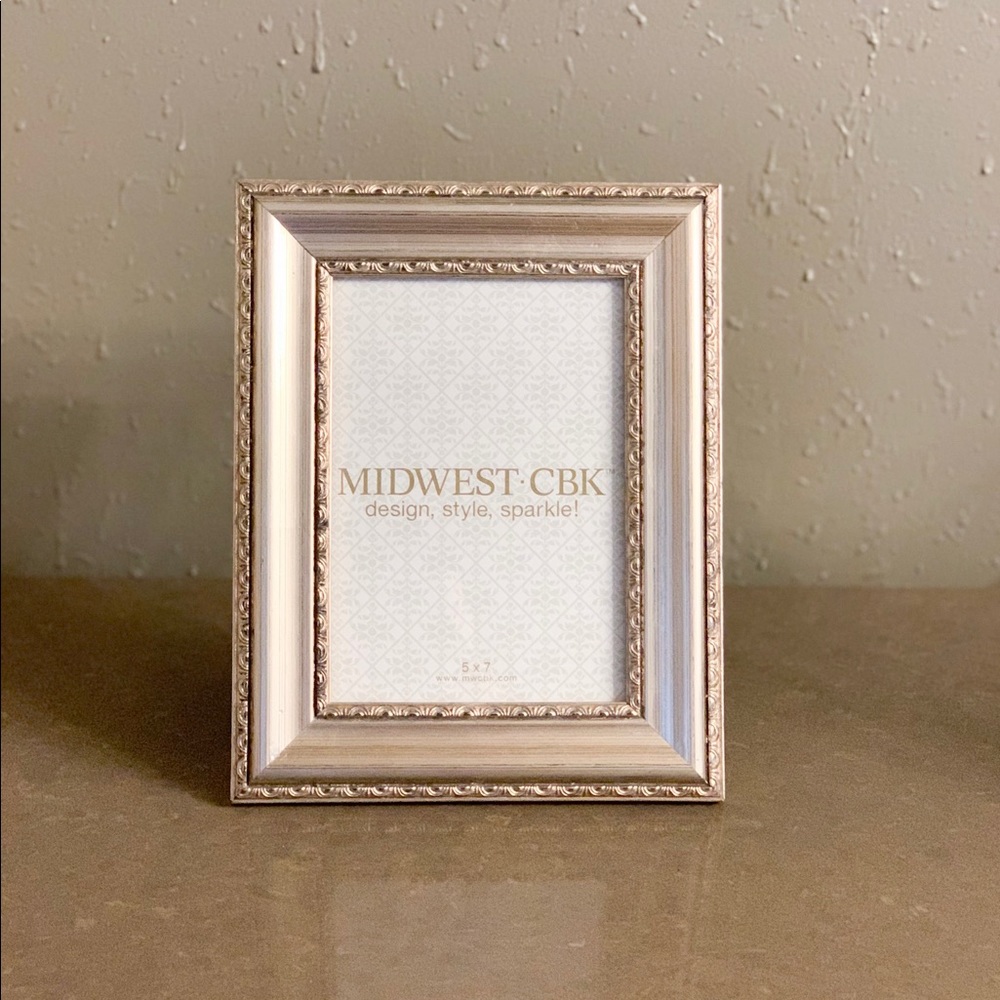 Silver Distressed Wooden Picture 5x7 Frame